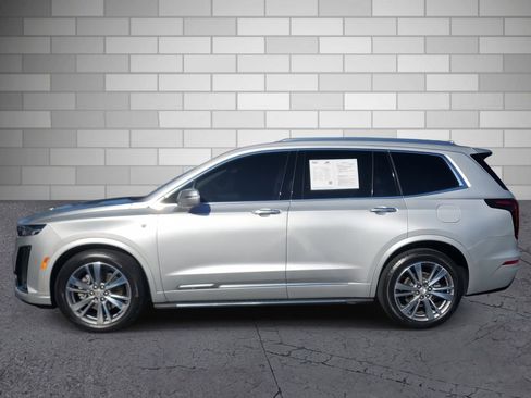 Used 2020 Cadillac XT6 Premium Luxury image 2