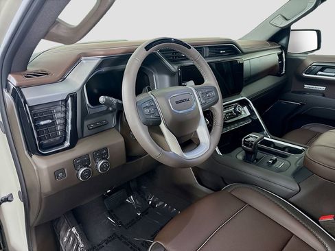 New 2026 GMC Sierra 1500 Denali image 9