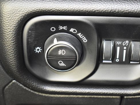 Used 2025 RAM 1500 Laramie image 41