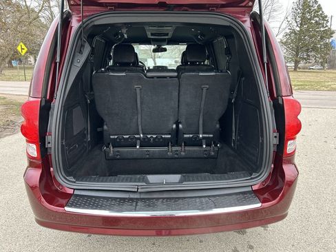 Used 2019 Dodge Grand Caravan GT image 25
