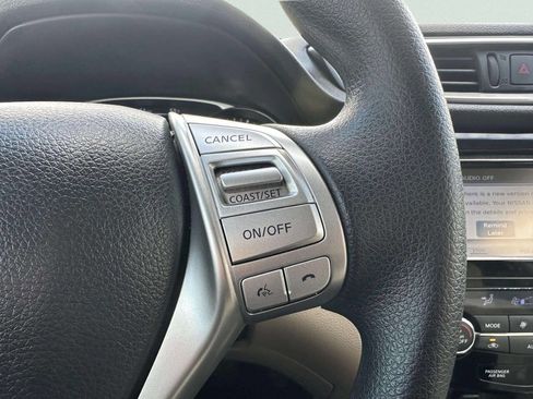 Used 2016 Nissan Rogue SV w/ SV Premium Package FWD image 27