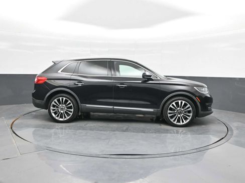 Used 2016 Lincoln MKX Reserve w/ Driver Assistance Package AWD/4WD image 9