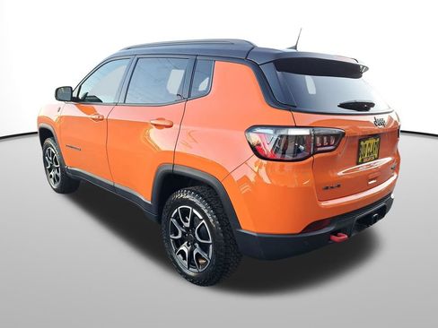 New 2026 Jeep Compass Trailhawk w/ Sun, Sound & Navigation Group image 8