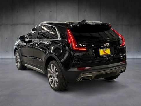 Used 2020 Cadillac XT4 Premium Luxury FWD image 3