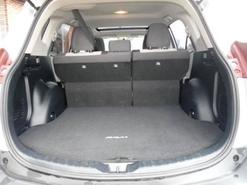 Used 2015 Toyota RAV4 XLE AWD/4WD image 18