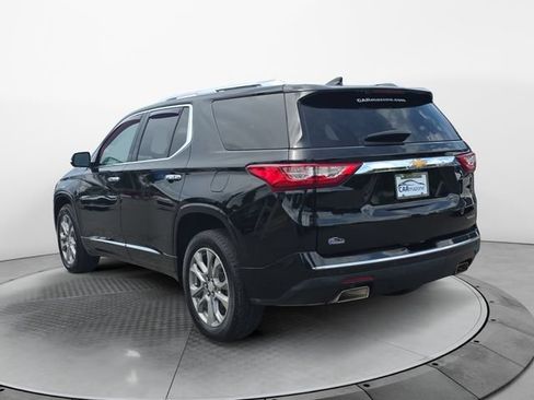 Used 2019 Chevrolet Traverse Premier FWD image 3
