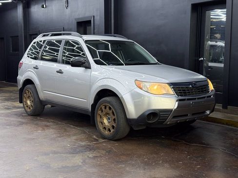 Used 2010 Subaru Forester 2.5X image 9