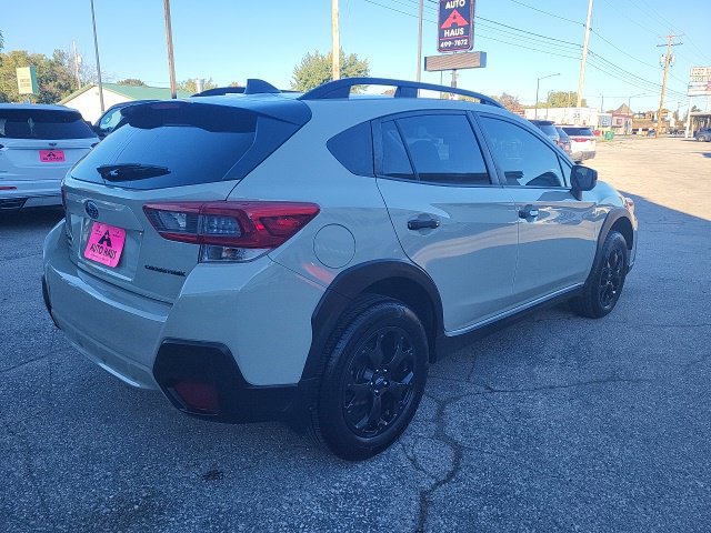 Used 2023 Subaru Crosstrek 2.0i Premium w/ Special Edition AWD/4WD image 4