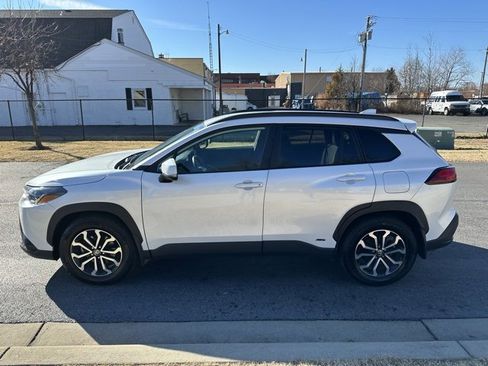 Used 2023 Toyota Corolla Cross S image 23