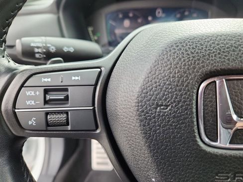 Used 2023 Honda Accord Sport image 20