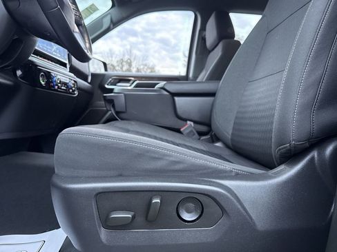 Used 2023 GMC Sierra 1500 Elevation image 12