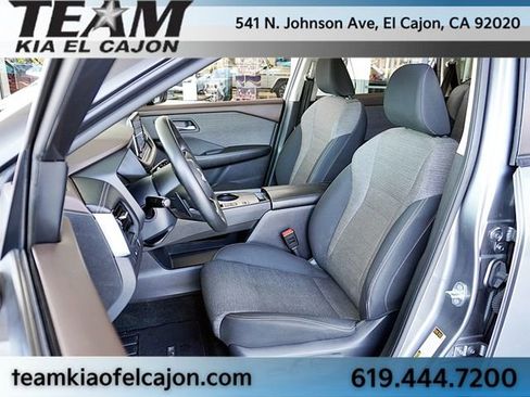Used 2022 Nissan Rogue SV FWD image 15