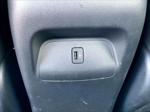 Used 2025 Nissan Sentra SR w/ SR Premium Package FWD image 36