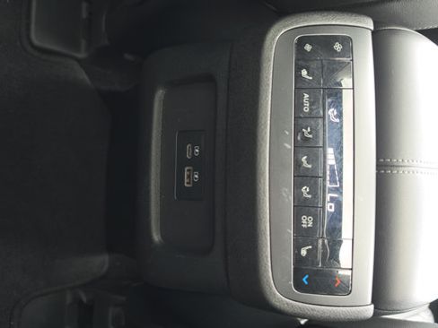 Used 2023 Nissan Pathfinder SL w/ SL Premium Package AWD/4WD image 30