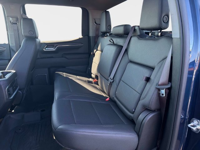 Used 2023 GMC Sierra 1500 SLT w/ SLT Premium Package AWD/4WD image 12