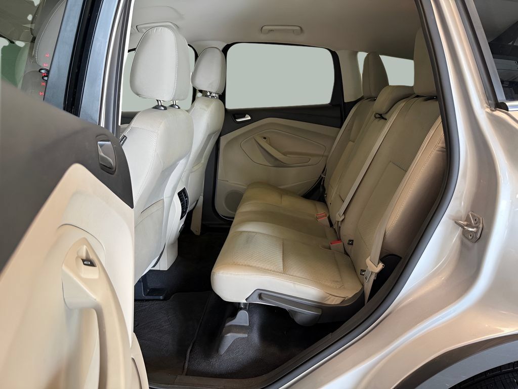 Used 2017 Ford Escape SE FWD image 10