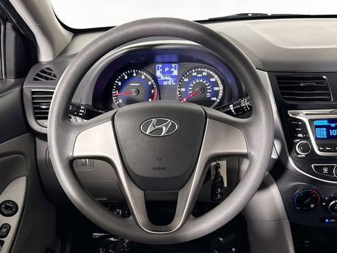 Used 2015 Hyundai Accent GLS FWD image 21