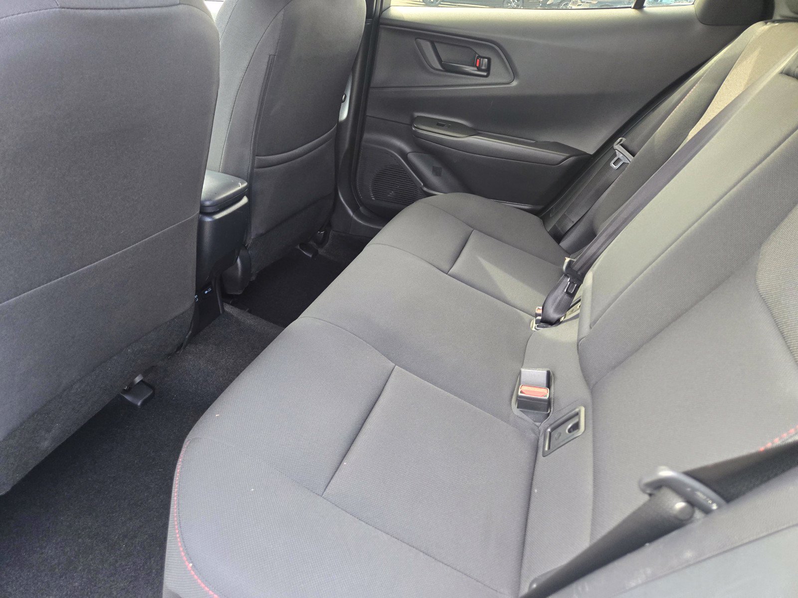 Used 2026 Toyota Prius Plug-In Hybrid FWD image 16