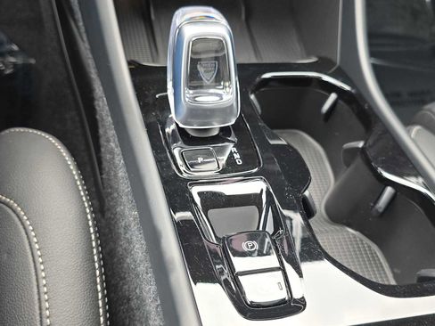 Used 2026 Volvo XC40 B5 Plus w/ Protection Package Premier AWD/4WD image 31