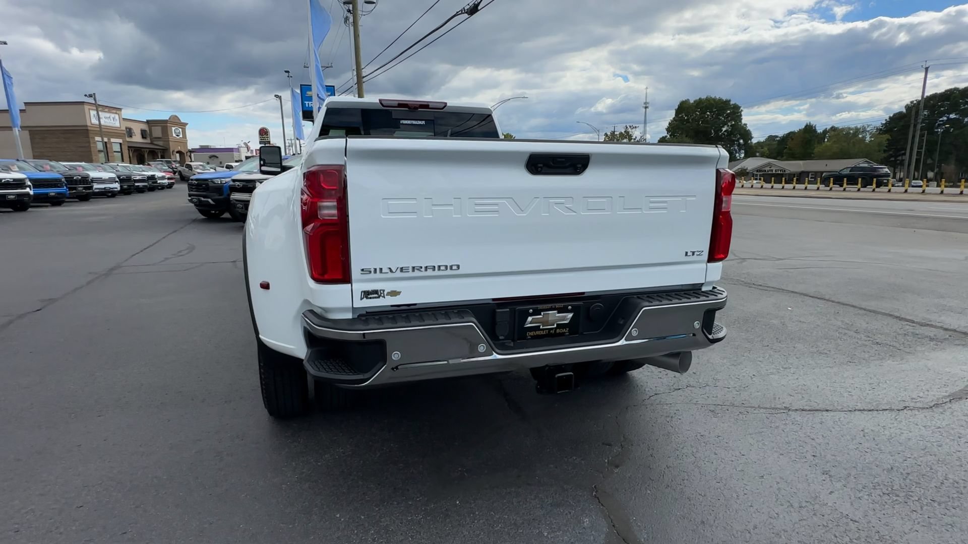 Used 2026 Chevrolet Silverado 3500 LTZ w/ LTZ Plus Package AWD/4WD image 7