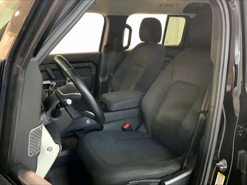 Used 2021 Land Rover Defender 110 image 7