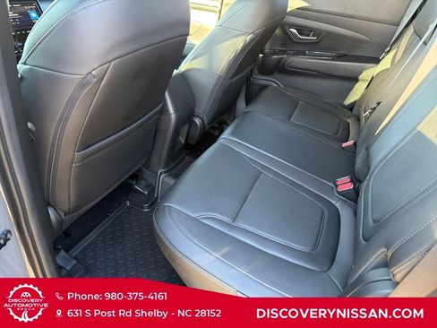 Used 2024 Hyundai Santa Cruz Night image 32