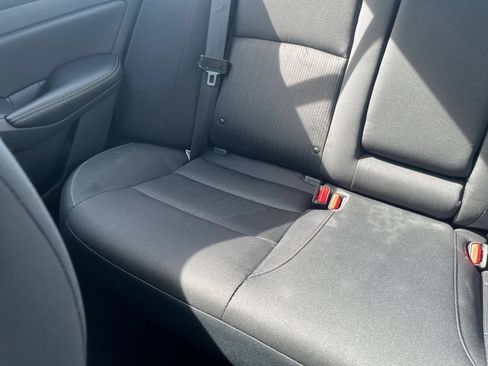 Used 2025 Nissan Altima 2.5 SV FWD image 40