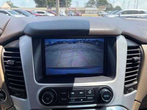 Used 2019 GMC Yukon XL SLT w/ Premium Edition RWD image 21