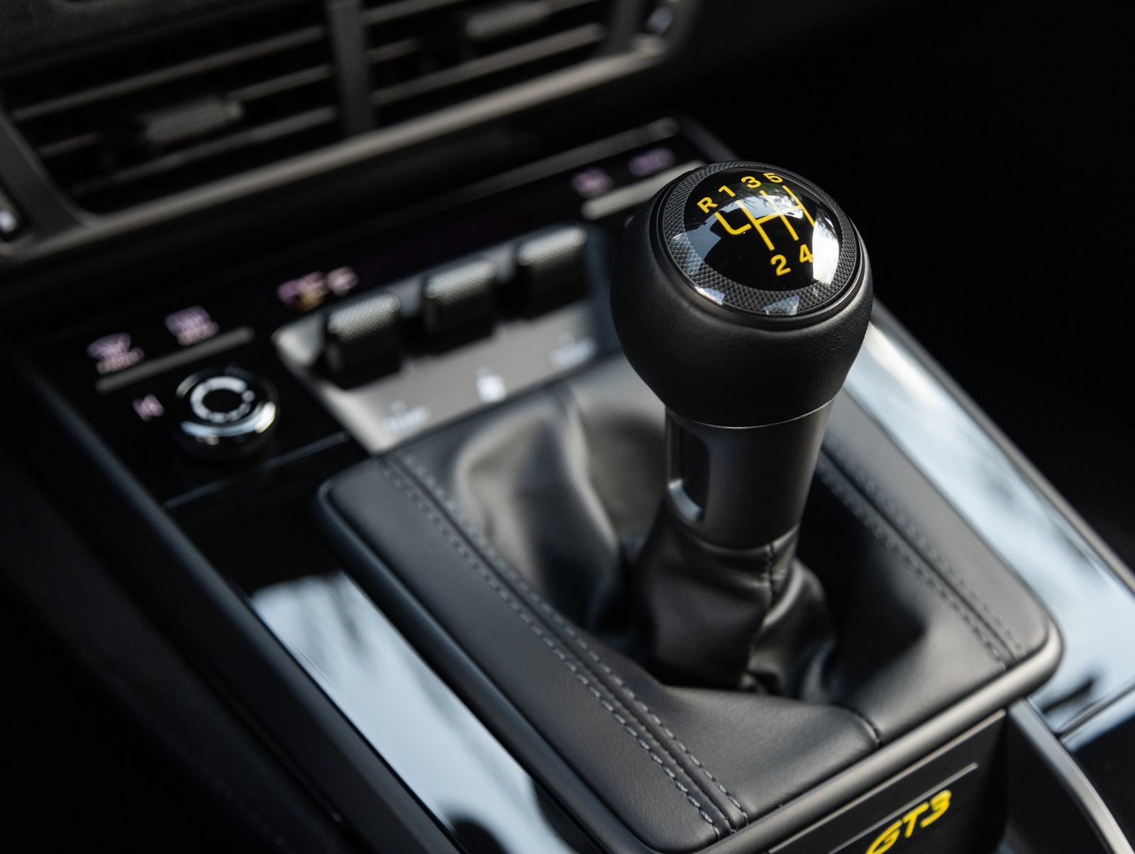 Certified 2026 Porsche 911 GT3 RWD image 28