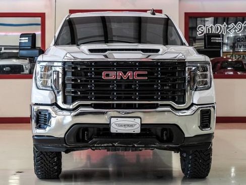 Used 2023 GMC Sierra 3500 Pro w/ Convenience Package image 9