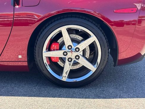 Used 2007 Chevrolet Corvette Convertible w/ Preferred Equipment Group RWD image 14