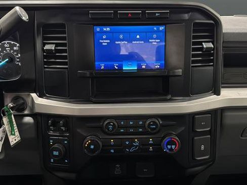 Used 2023 Ford F250 XL AWD/4WD image 12