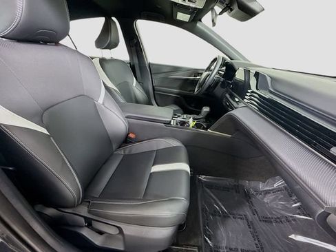 Certified 2025 Toyota Camry SE FWD image 28