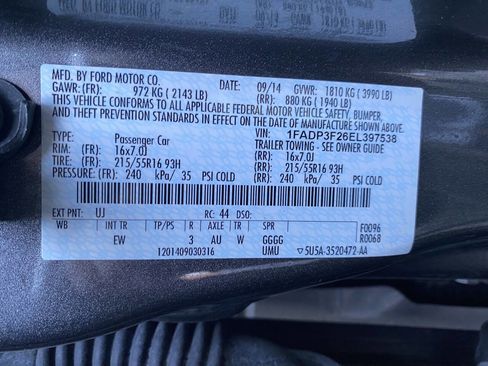 Used 2014 Ford Focus SE image 32