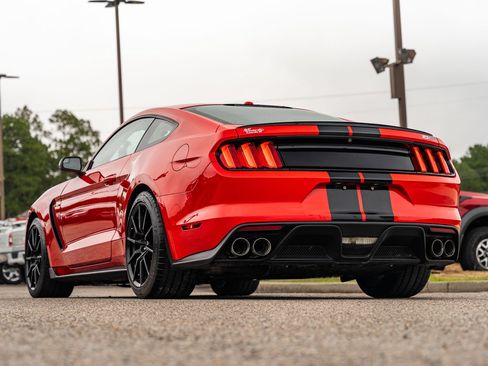 Used 2016 Ford Mustang Shelby GT350 w/ Technology Package RWD image 5