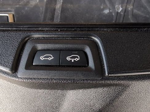 Used 2022 BMW X5 xDrive45e w/ M Sport Package image 25