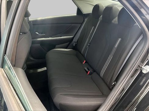 Used 2023 Hyundai Elantra SEL FWD image 21
