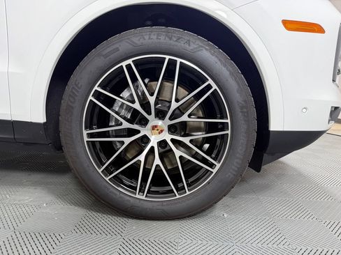 Certified 2026 Porsche Cayenne Coupe AWD/4WD image 14