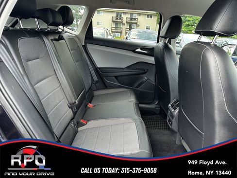 Used 2022 Volkswagen Taos SE AWD/4WD image 30