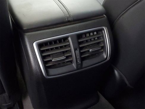 Used 2019 Acura TLX image 28