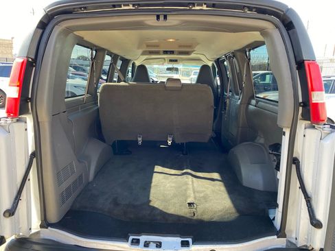 Used 2017 Chevrolet Express 2500 LS image 21