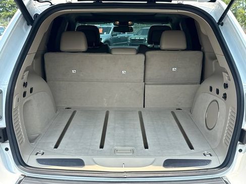 Used 2016 Jeep Grand Cherokee Overland RWD image 17