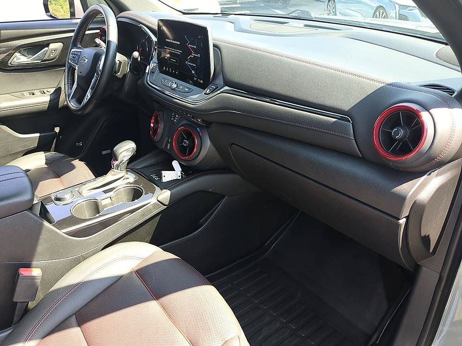 Used 2023 Chevrolet Blazer RS AWD/4WD image 37