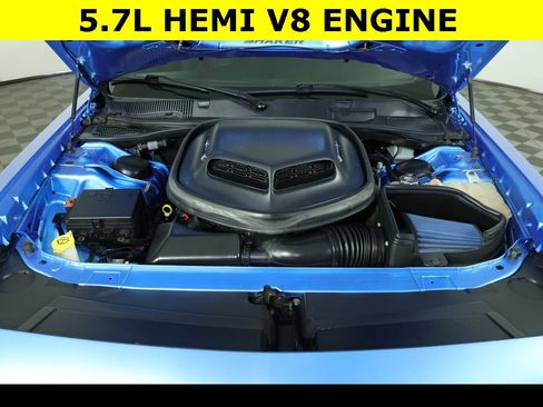 Used 2016 Dodge Challenger R/T image 7