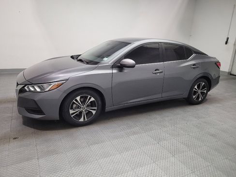 Used 2022 Nissan Sentra SV FWD image 2