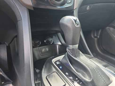 Used 2018 Hyundai Santa Fe Sport FWD image 32