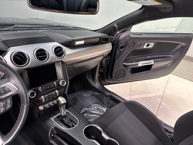 Used 2018 Ford Mustang Coupe w/ Equipment Group 101A RWD image 16