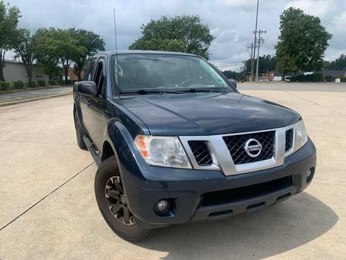 Used 2019 Nissan Frontier Desert Runner RWD image 4