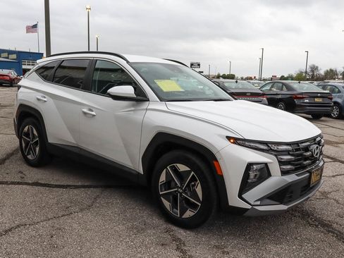 Used 2025 Hyundai Tucson SEL image 3