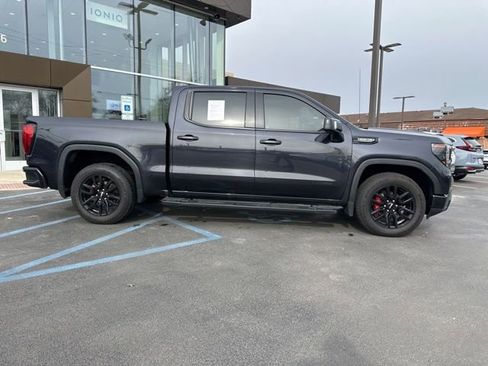 Used 2022 GMC Sierra 1500 Elevation w/ Elevation Premium Package image 10